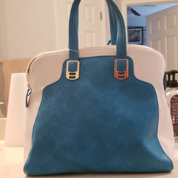 Purse - Picture 2 of 5